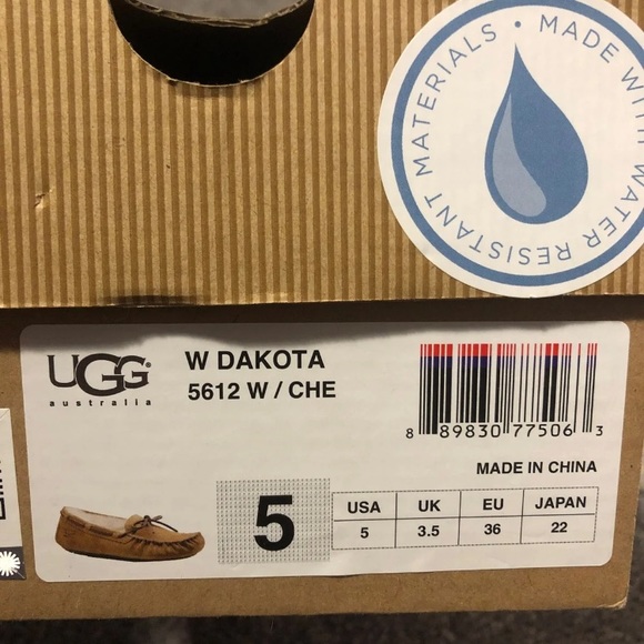 Ugg moccasins - Picture 3 of 3